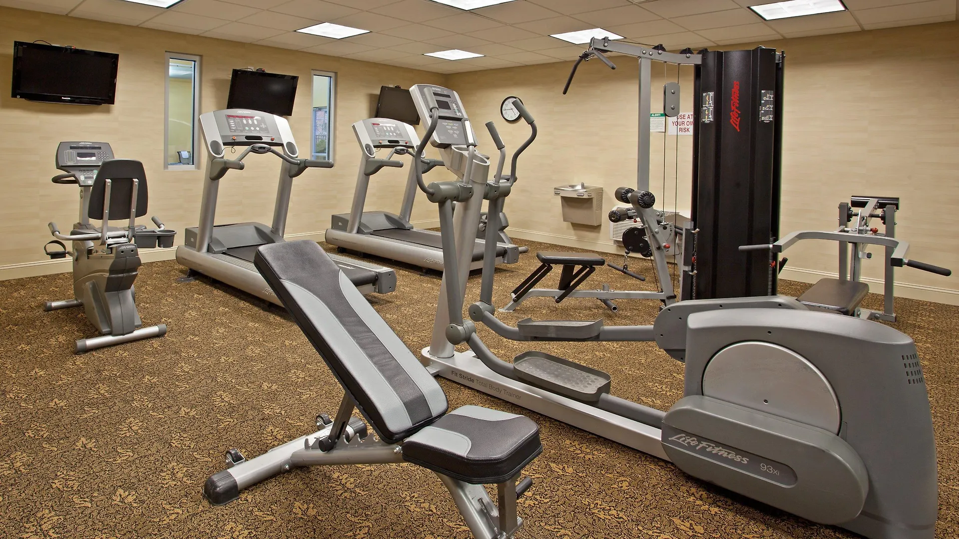 Holiday Inn Columbus Dwtn-Capitol Square By Ihg 3*,